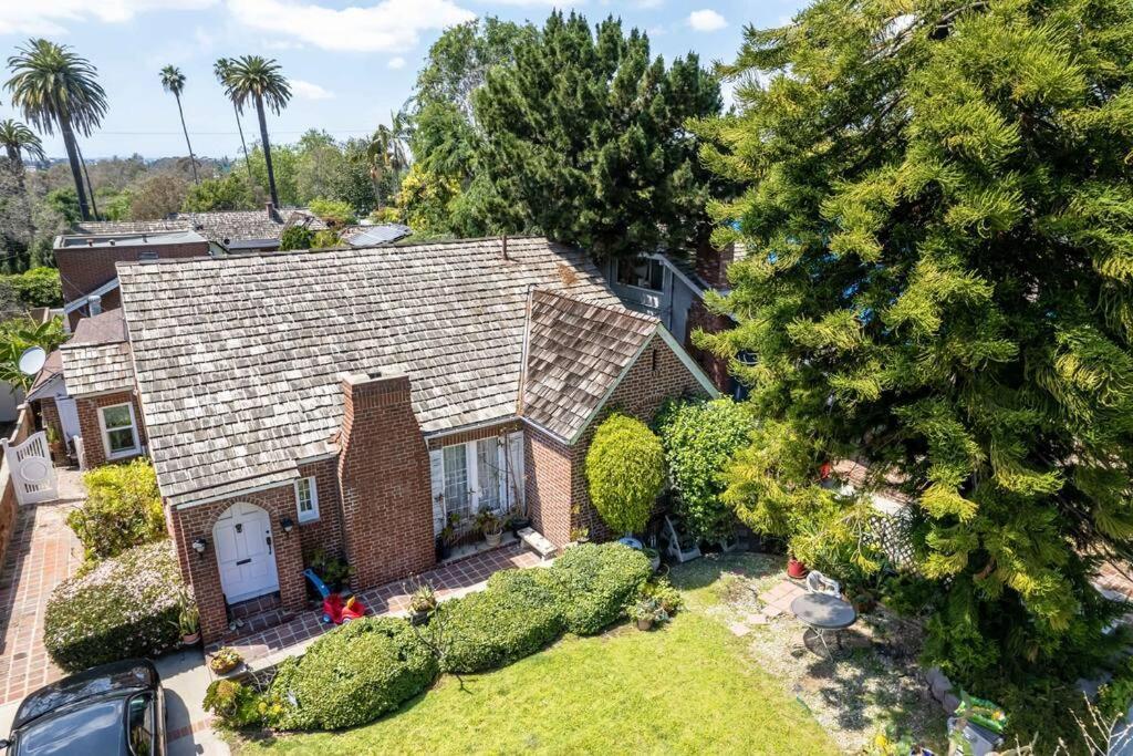 100-Year-Old Cozy Brick Cottage Long Beach Exterior foto